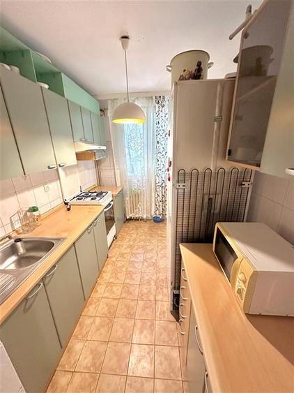 Vanzare apartament cu 3 camere Iz.Muresului