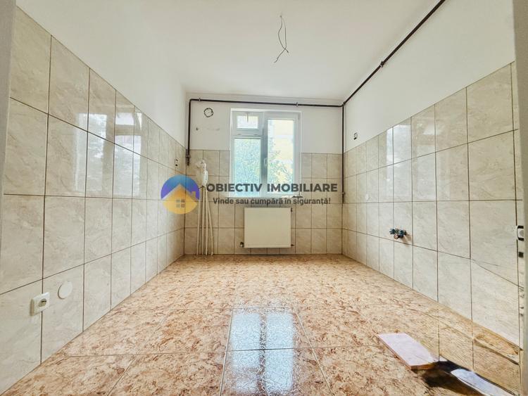 Apartament 2 camere ,etaj 1 Precista