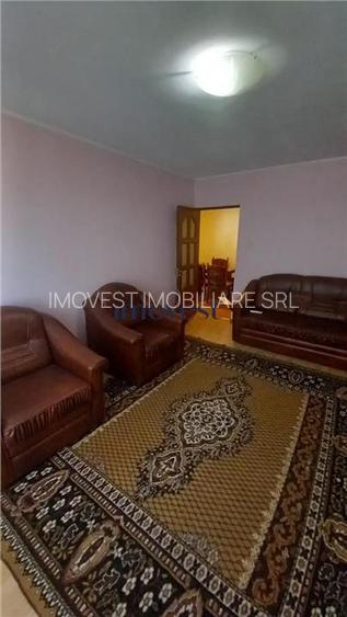 De inchiriat: Aparatament cu 3 camere in zona Micro 15 - 12