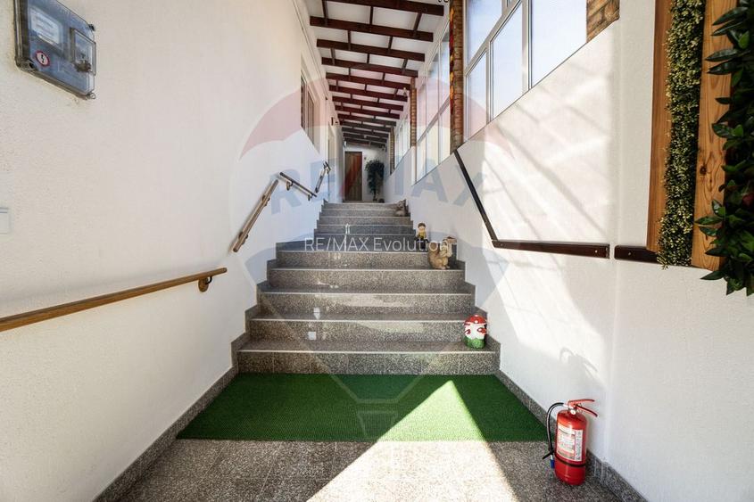 Oportunitate rară: Casă de vacanță sau Pensiune în Poiana Mărului - 7