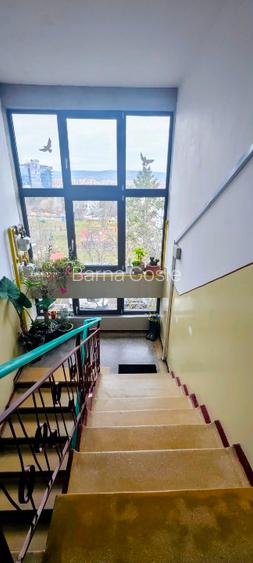 Privat vând apartament  - 5