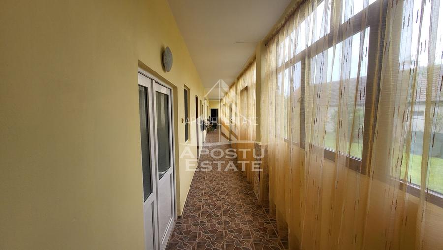 Casa individuala cu 6 camere,2 bai,teren de 1017 mp Pischia Central - 12