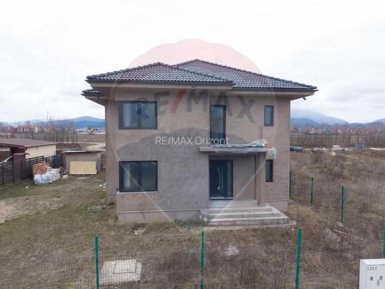 Casă nouă premium în Săcele | Construcție de calitate - 28