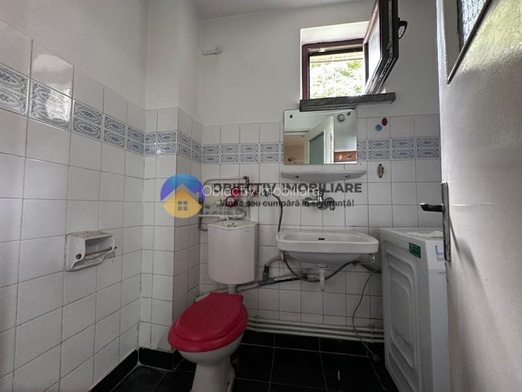 Apartament de vanzare 3 camere- pretabil pentru spatiu comercial - 17