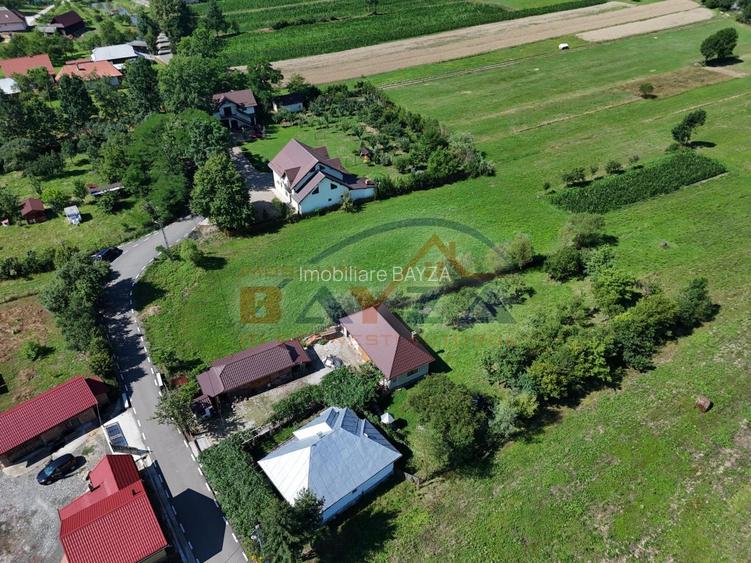 Teren intravilan superb 2.291 mp - Unguraș, deschidere 33.8 m la drum asfaltat - 3