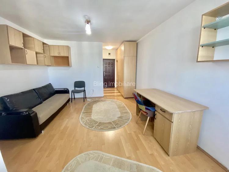 Garsoniera, 32mp, balcon, etaj intermediar, zona Detunata - 3