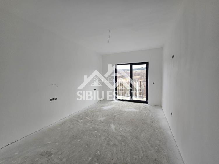 Casa Sibiu, Poplaca 4 camere, 3 bai, terasa si curte NOU - 16