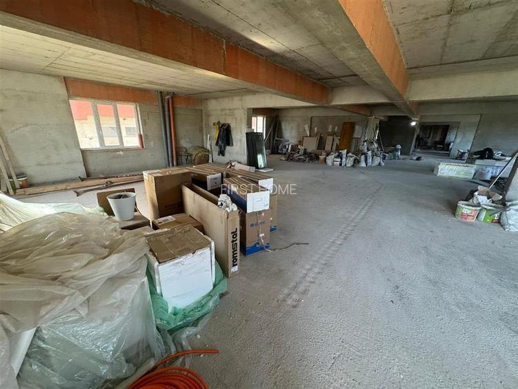 Sp com 277 mp, se poate inchiria si jumatate, bl nou, Lic Unirea - 10