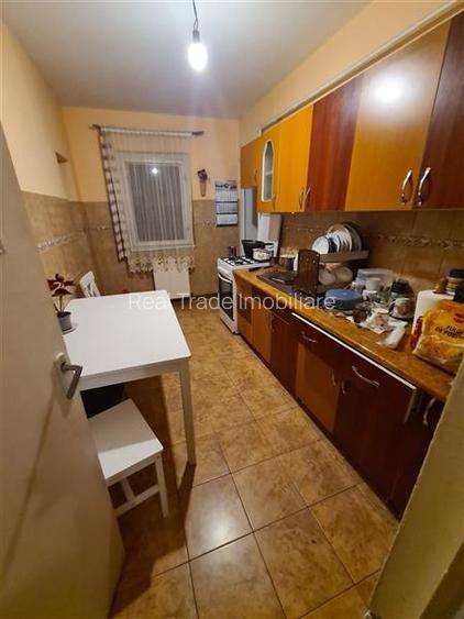 Apartament 4 camere, 2 bai, zona Gemenii - 6