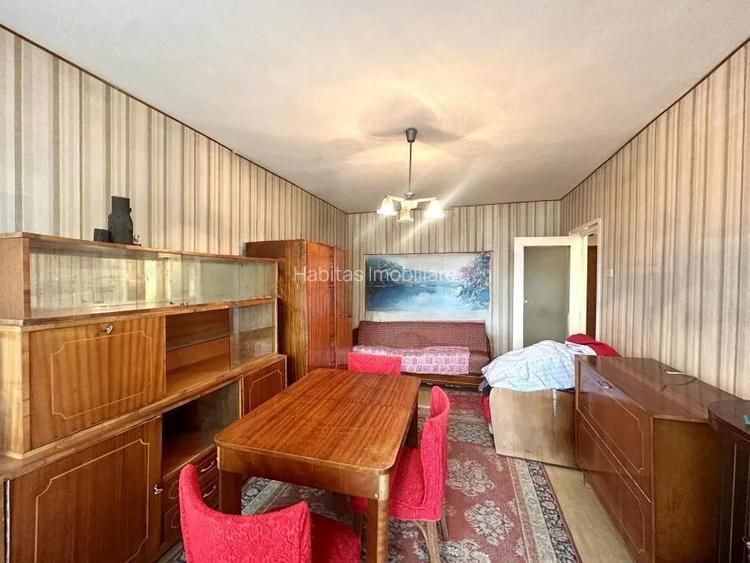 Apartament 2 camere decomandate,  etajul 2, str Aurel Vlaicu Marasti - 5