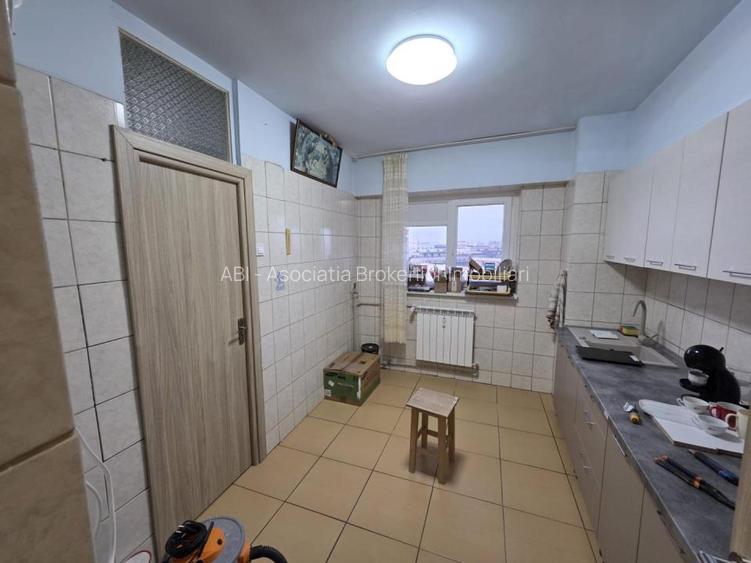 Ap. 3 cam. 2 min. metrou Aparatorii Patriei - 4