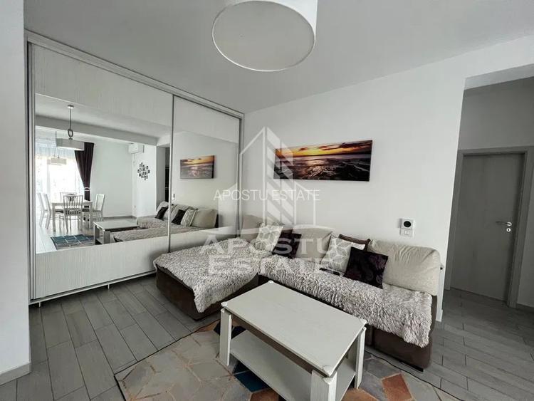 Apartament cu 3 camere, de inchiriat, Dumbravita, Loc de parcare - 2