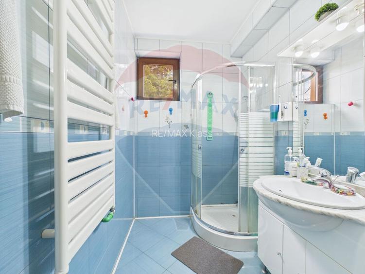 Casă / Vilă cu 6 camere de vânzare - 22