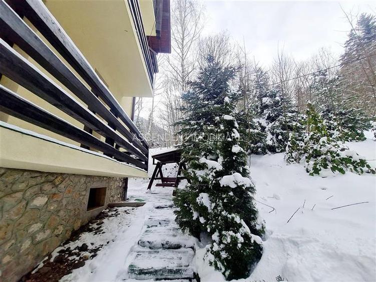 Refugiu in ambientul special al statiunii Poiana Brasov, etaj 1, cu 2 bai, teras - 14