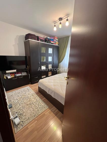 Apartament 2 camere  decomandat , zona  Cetate , mobilat - 4