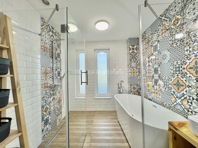 Casa de Lux - 1084 mp teren - 275 mp utili + Pod + Sauna + Studio Yoga - 16