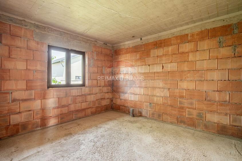 Casă / Vilă nouă de vânzare, la roșu, 5 camere, 225mp, Fântânele, Arad - 18