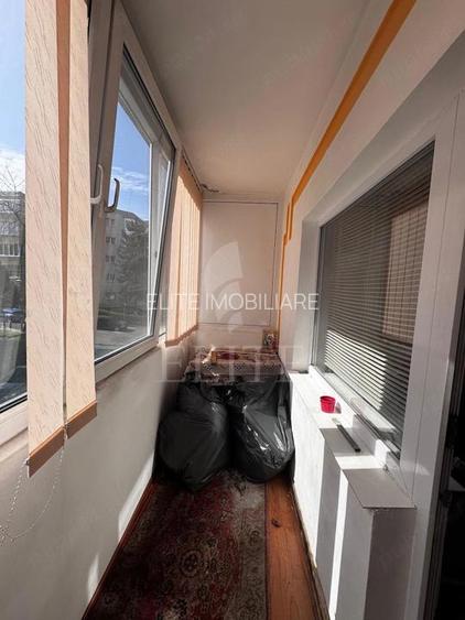 Apartament 4 camere în zona STRAZII CRINULUI - 9