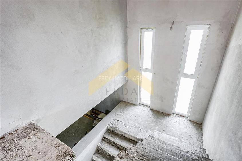 Casa noua de vanzare orasul Ineu - 42