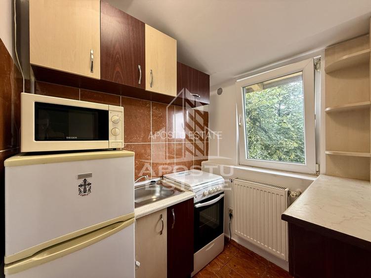 Apartament o camera, bucatarie inchisa,  zona Telegrafului - 6