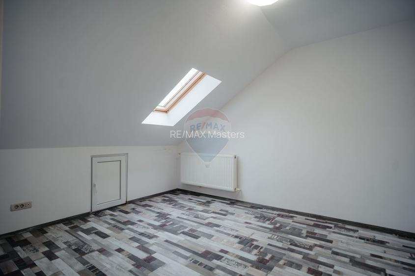 Apartament cu 3 camere de vânzare în zona Burdujeni - 10