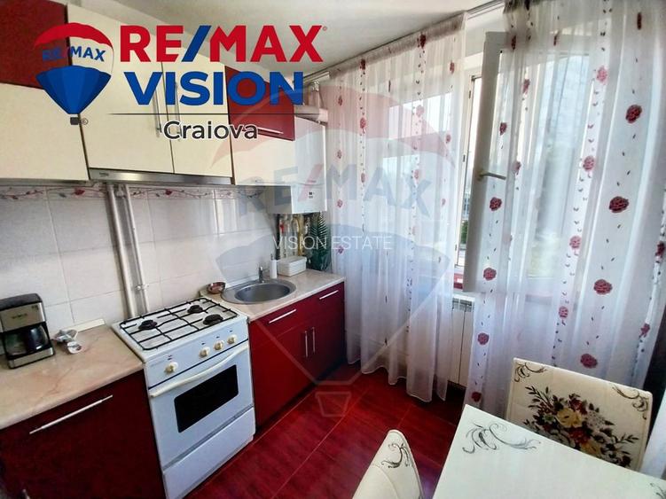 Apartament 3 camere Craiova,  etaj intermediar, N. Titulescu - 5