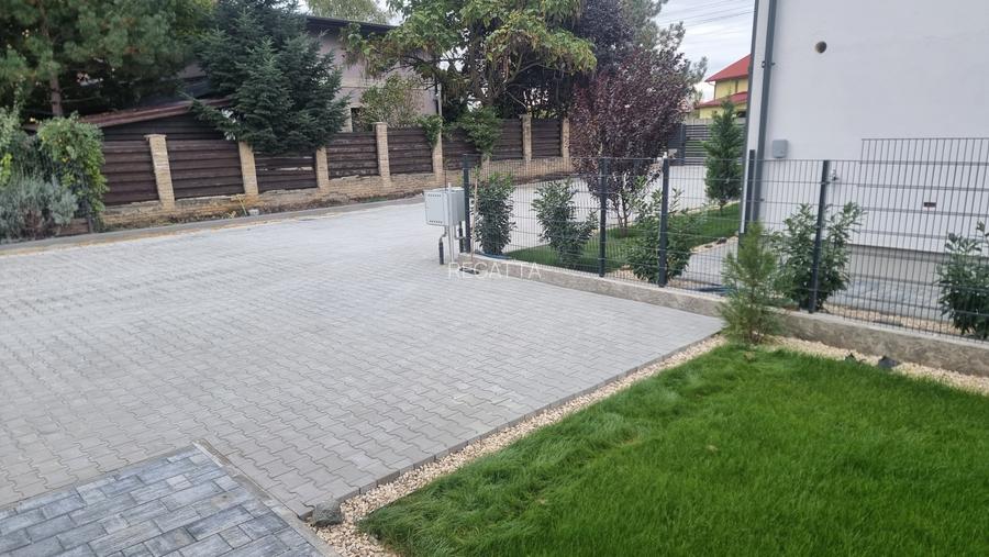 Complex rezidential cu 7 vile langa Laguna Albastra - 16