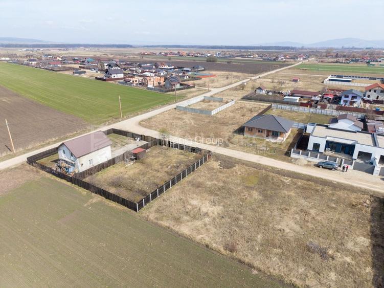 Teren 500 mp, împrejmuit, curent și internet pe teren, cu proiect și autorizație - 16