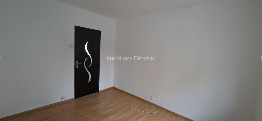 Apartament 3 camere decomandat zona Sud - 8