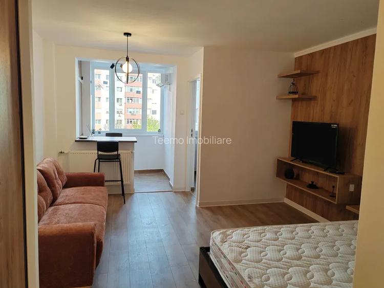 Garsoniera, semidecomandata, 31 mp, ac, balcon, Eroii Revolutiei - 2