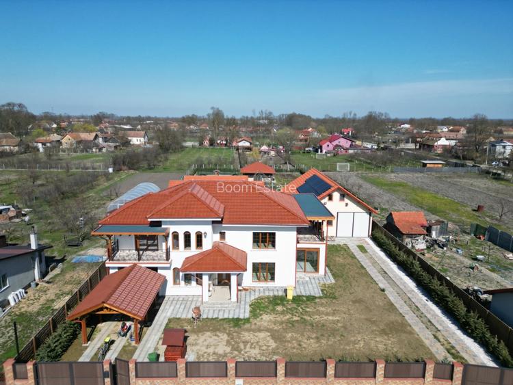 Casa Exclusivista, Teren Generos, Comision 0% - 2