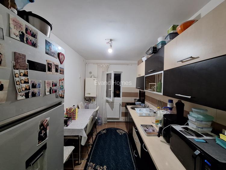 Apartament cu 4 camere - partial mobilat - zona Lipovei - etaj 3 - 20