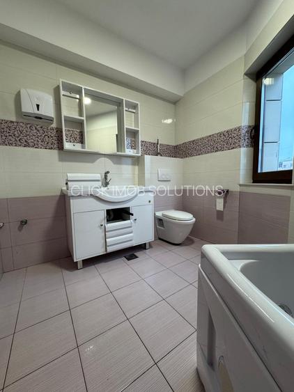 Vitan Mall stradal -bloc 2012- birou - 10