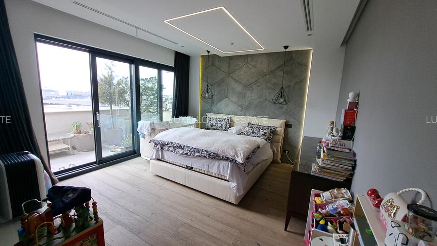 APARTAMENT 4 CAMERE CU SCARA INTERIOARA TIP LOFT -ULTRA LUX - 30