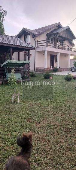 Casa P+M+ teren 700mp Adunatii-Copaceni - 2