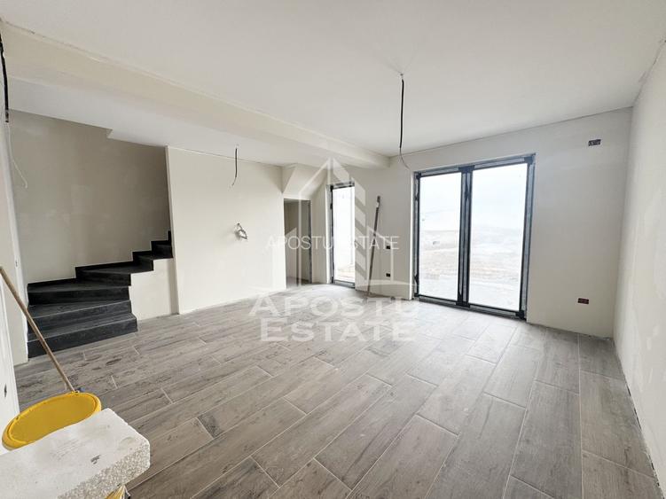 Case insiruite cu 3 camere, bucatarie inchisa, toate utilitatile. - 9