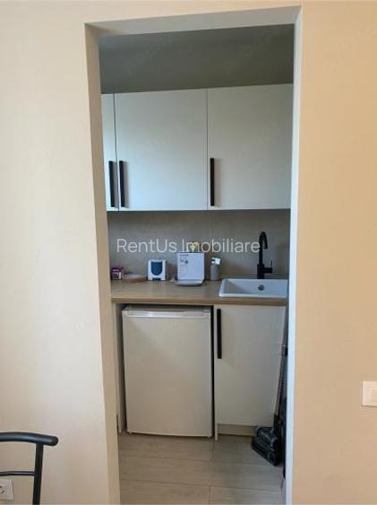 Bd Unirii/Decebal/Garsoniera Moderna la Cheie/ - 2