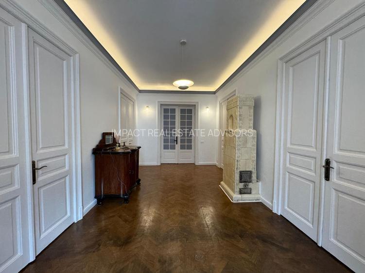 Etaj intreg, 5 camere in VILA INTERBELICA 180 mp, renovat - 10