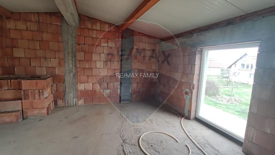 Casă noua cu mansarda teren 500 mp de vanzare Osorhei, 8 km de Oradea - 3