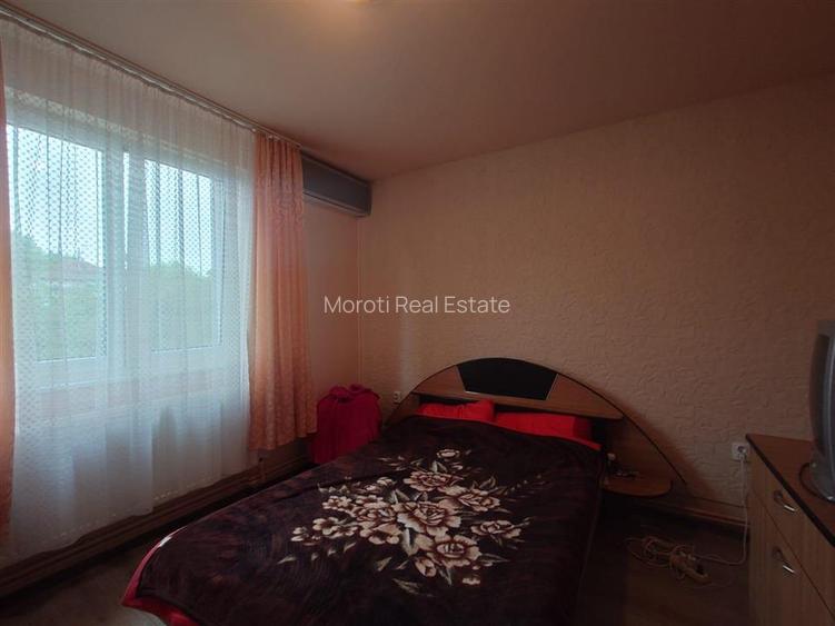 Apartament 3 camere Brad - 9