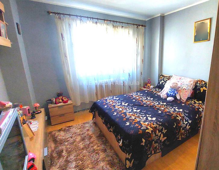 Apartament cu 4 camere decomandat Cetate-Mercur 2 bai 90 mp cu balcon si pivnita - 4