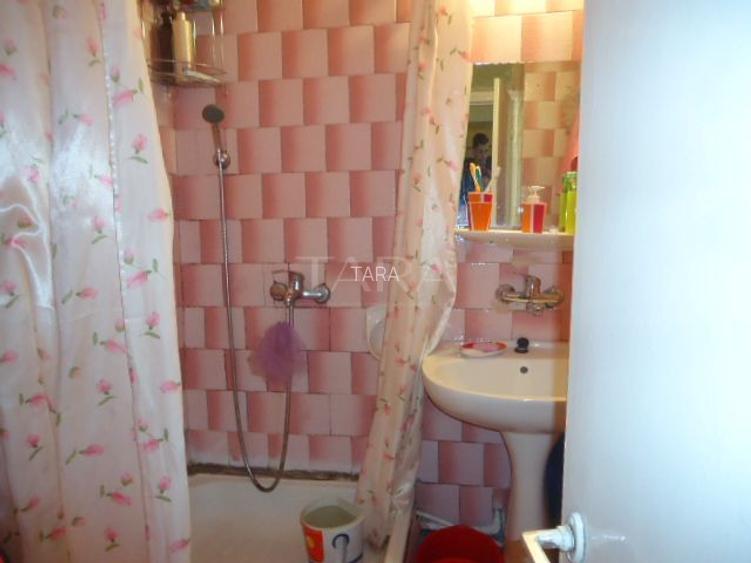 Apartament cu 4 camere, ideal pentru familie, în zona Penny. - 6