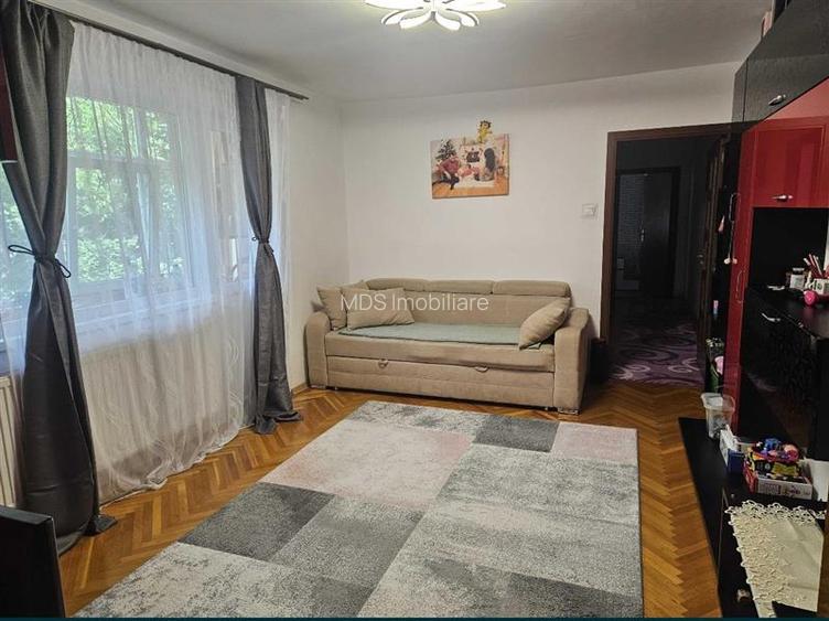 3 camere la etajul 2 cu centrala propie - 6