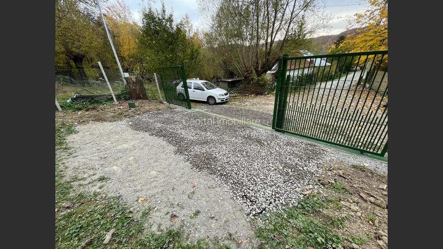 Vânzare teren Provita de Jos: 2301 mp, centru
 - 2