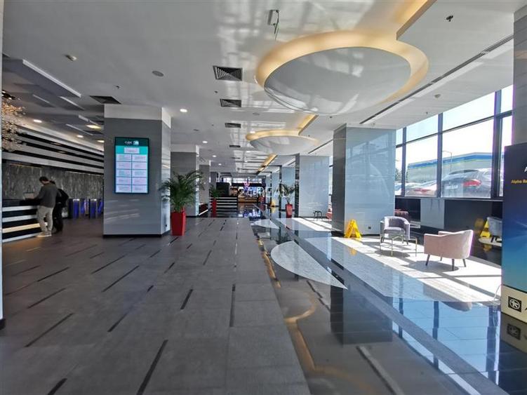 Cubic Center - Birouri de inchiriat de la 300 mp - Pipera, Rond OMV - 2