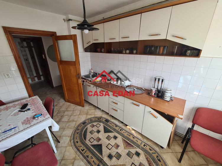 Ap 4 cam in Campina ultracentral--115.000e - 4