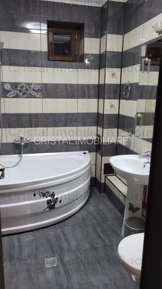 Vanzare Apartament 3 camere 60 mp + 40 mp terasa, Zona 13 Septembrie - 8