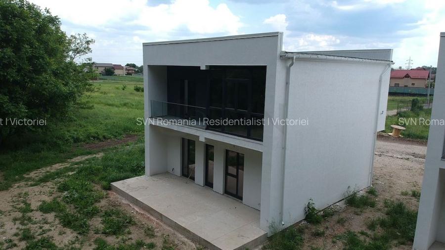 REV2002774 Vila in complex rezidential - pozitionare excelenta langa padure - 2