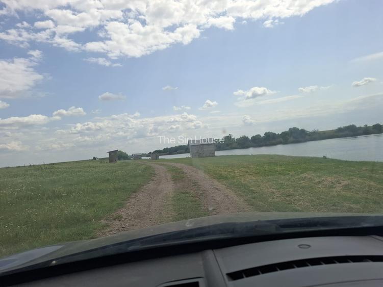 Închiriez Baltă de Pescuit – 12 Ha de Relaxare și Capturi - 15