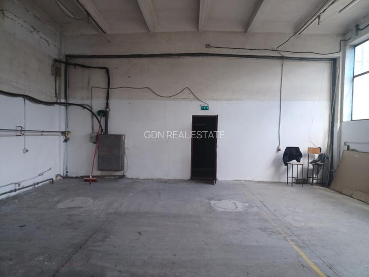 De vanzare hala industriala plus spatiu birouri - 2